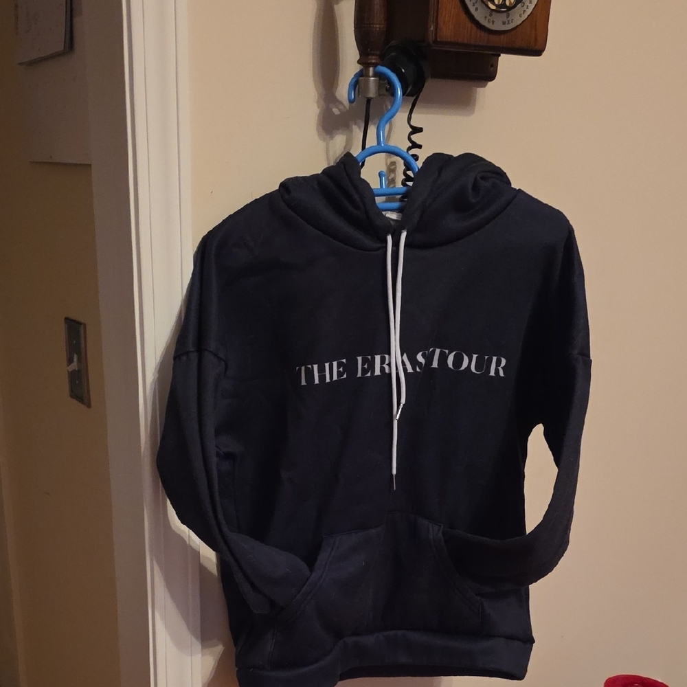 Hoodie Kids Size L My Granddaughter Bought This At Taylor Swifts Paris Concert